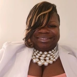 Meet your Posher, Teyaka